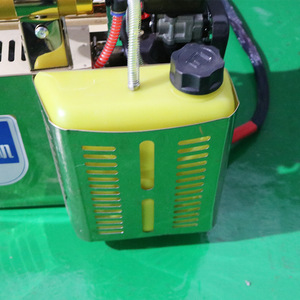 Pulverizador Agrícola Personalizado de Doble Uso (Nebulizador y Humificador) con Bomba de Alta Productividad y Componente Central - Product Image 2
