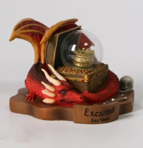 Estatua de Dragón de Resina Pintada a Mano OEM en Oferta - Product Image 1