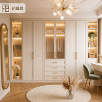 Solution de Projet de Dressing sur Mesure de Luxe Style Français pour Chambre Principale