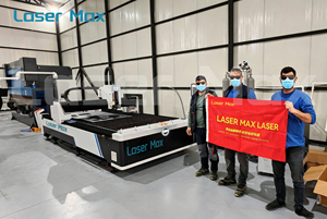 Machine de découpe laser à fibre métallique 3 kW pour tôles d'acier, précision de positionnement 0,03 mm/m, répétabilité 0,02 mm. Importé Prec - Product Image 2