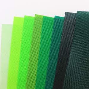 Tissu non tissé 100% polyester 120 GSM 58/60 pouces, spunbondé, respirant, poids moyen, uni, pour vêtements de sport - Product Image 3