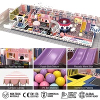 Équipement de jeu intérieur personnalisé sur le thème des pastels : Maison WELCOME, toboggan en spirale, carrousel, piscine à balles, mur d'escalade |   FEC pour enfants
