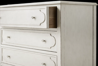 Commode enfant en bois massif blanc BH11 à 9 tiroirs, style farmhouse avec pieds sculptés, large coffre à tiroirs pour le rangement des vêtements dans la chambre d'enfant