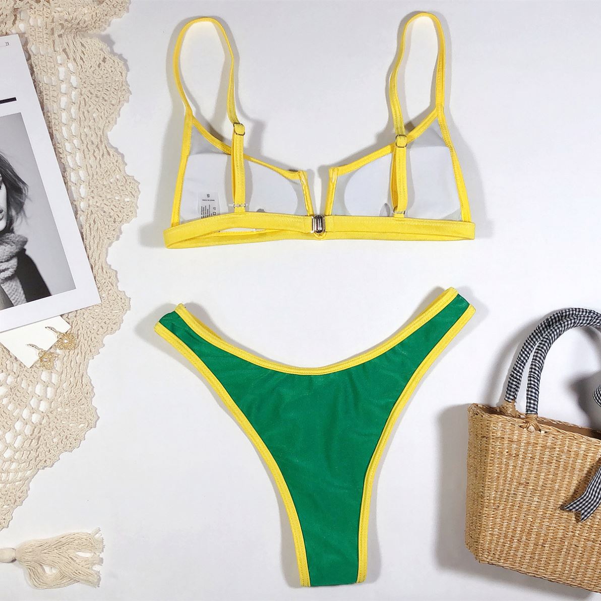 Жыныстық қатынасқа арналған үлпілдек құйрығы бар қыз