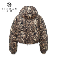 Polyester léopard pleine impression hiver court 90% duvet plume femmes doudoune durable détachable capuche et bras bouffant gilet