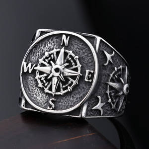Anillo Cruz Vikingo Personalizado con Runas Nórdicas, Banda de Acero Inoxidable, Joyería Vintage de Explorador Marítimo <span class=keywords><strong>para</strong></span> Hombre - Product Image 2