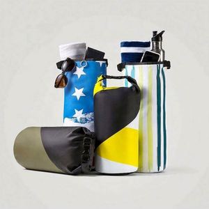 Sac étanche en PVC de grande taille, léger et résistant, avec impression personnalisée de style campagnard et sangle réglable - Product Image 6