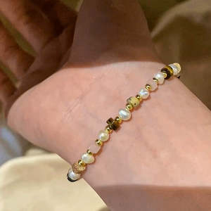 Conjunto de Pulsera y Collar de Ojo de Tigre Premium para Mujer, Accesorio de Cuentas Finas Diseñado con Belleza Natural - Product Image 1