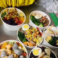 Bol à salade en papier kraft personnalisé en gros, récipient à soupe blanc avec couvercle en plastique