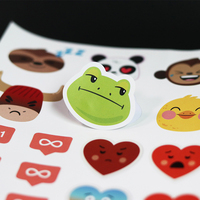 Etiquetas Impermeables Personalizadas con Dibujos Animados, Papel Adhesivo Impermeable A4 AI/PDF/PSD/CDR para Aplicación de Medicamentos en Botellas, Vinilo Formado CMYK