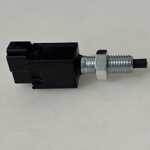 Nouveau commutateur de feu stop SKTOO pour Ranger <span class=keywords><strong>Daihatsu</strong></span> YRV Terios <span class=keywords><strong>Sirion</strong></span> pour Accent Coupe Getz Galloper MB435457 - Product Image 1