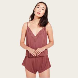 Conjuntos de ropa de dormir de bambú para mujer, pijamas sexys sin mangas con cuello en V y ribete de encaje, ropa de dormir romántica con pantalones cortos, 2 piezas - Product Image 2