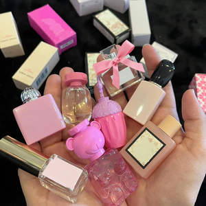 Di alta qualità Mini <span class=keywords><strong>profumo</strong></span> portatile da <span class=keywords><strong>donna</strong></span> <span class=keywords><strong>profumo</strong></span> di lunga durata, Set da viaggio marca 30ml <span class=keywords><strong>floreale</strong></span> e <span class=keywords><strong>fruttato</strong></span> Spray all'ingrosso - Product Image 2