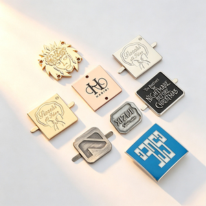 Étiquette métallique en fer gravée pour T-shirt et pull, OEM & ODM, et logo personnalisé pour la décoration de vêtements et la protection antirouille - Product Image 2
