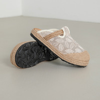 Chaussures en tissu décontractées pour femmes, nouvelle collection été 2026, brodées style vintage, respirantes et résistantes à l'usure, à enfiler