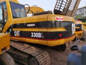 Excavatrice sur chenilles hydraulique CAT 330BL d'occasion de haute qualité, 33 tonnes, Caterpillar 330BL d'origine, pour carrière et travaux de terrassement lourds - Product Image 4