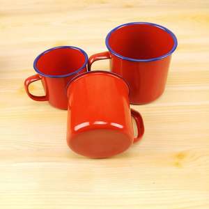 Ensemble de tasses en porcelaine, plastique et fer, style rétro classique nostalgique, avec plateau pliant à échelle et boules à thé triangulaires, pour la publicité - Product Image 6