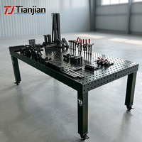 Table de soudage modulaire 3D robuste D16 en acier nitrué avec grille, système de serrage flexible pour la fabrication métallique en atelier