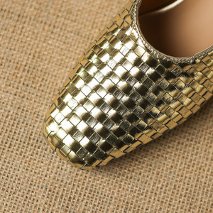 Mules et pantoufles pour femmes Cialisa en tissu argenté et doré, nouvelle collection été 2026, chaussures de haute qualité, bout carré, talons mi-hauts tendance - Product Image 6