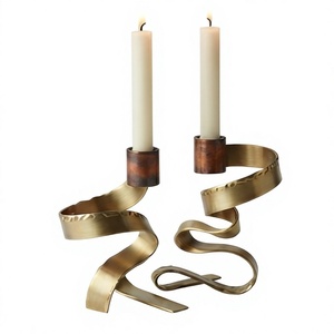 เชิงเทียนทองเหลืองทรงเกลียวคู่พร้อมถ้วยทองแดงสำหรับตกแต่งบ้านบนโต๊ะ - Product Image 4