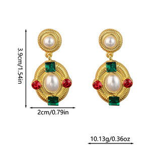 Boucles d'oreilles pendantes plaquées or vintage à la mode, incrustées de zircon et de perles, design rétro français unisexe - Product Image 5