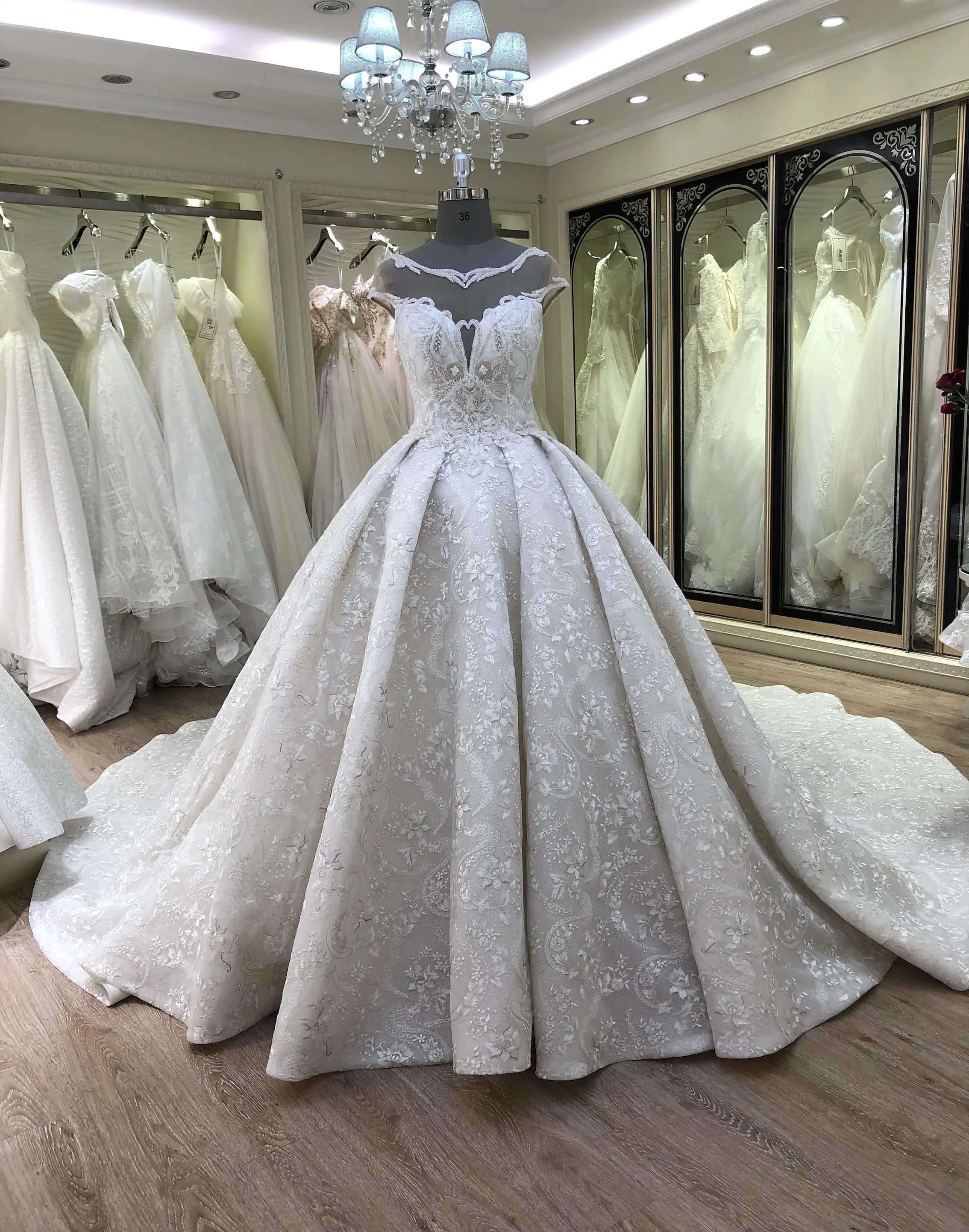 2021 short sleeve boat neckline lace wedding dress ball gown for women