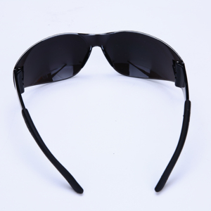 Fabricant de lunettes de sécurité durables en polycarbonate de quantité minimale de commande basse pour le travail du bois en laboratoire et le sport - Product Image 3