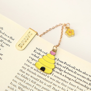 Marcapáginas de Metal Grabado con Láser Ecológico Diansong Creative Little Bee, Clips para Páginas con Diseño de Dibujos Animados Culturales, Pequeño Colgante de Regalo - Product Image 6