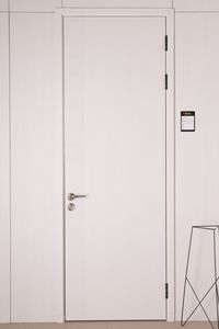 Puerta Interior Minimalista de Madera Sólida con Aislamiento Acústico para Dormitorio, Apertura Manual, Superficie Acabada - Product Image 3
