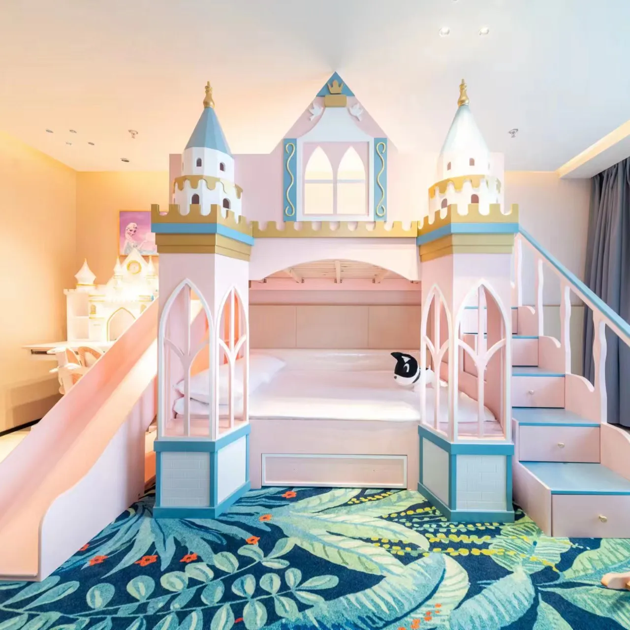 Custom girl dream castle فيلا فتاة ديكور غرفة نوم الأطفال المجمدة