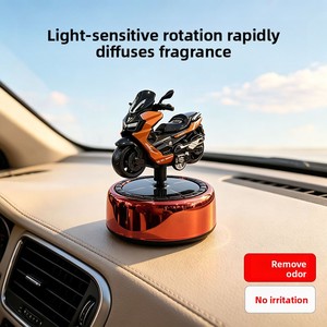 Nuevo Ambientador Solar Giratorio para Motocicleta y Automóvil, Mini Modelo, Aroma de Aceites Esenciales, Decoración para el Tablero, Adorno para el Interior del Automóvil - Product Image 2