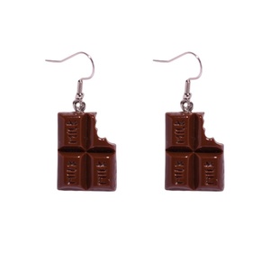Pendientes de Gancho con Colgante de Chocolate de Resina Creativa para Mujer, Joyería de Simulación de Comida, Regalos - Product Image 6