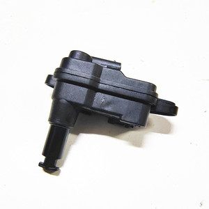 Bouchon de réservoir de carburant 510810773 Fabriqué en Italie pour Volkswagen Golf 7 Passat B8 Citroën C5 - Product Image 2