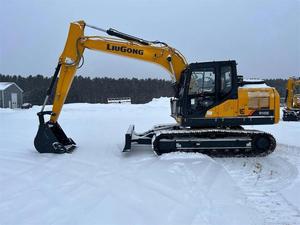 Excavadora Hidráulica Liugong 915E de 15 Toneladas en Oferta, Operación Flexible para Trabajos en Espacios Reducidos - Product Image 4