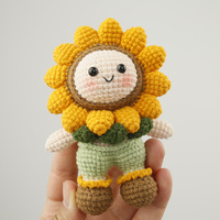 Porte-clés poupée tournesol au crochet fait main, en coton doux tricoté, breloque de sac garçon tournesol, pendentif amigurumi floral souriant pour clés de voiture