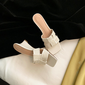 <span class=keywords><strong>Sandales</strong></span> d'été décontractées pour femmes en <span class=keywords><strong>cuir</strong></span> véritable avec semelle compensée en caoutchouc – Confortables pour les vacances – Vente en gros usine - Product Image 4