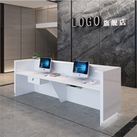 Réception de bureau de haute qualité, hôtel moderne, blanc de luxe, en forme de L