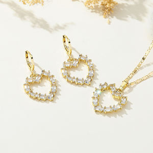 <span class=keywords><strong>Bijoux</strong></span> Joyeria oro HD 18k zircon <span class=keywords><strong>or</strong></span> femmes mariage <span class=keywords><strong>18</strong></span> carats ensembles de <span class=keywords><strong>bijoux</strong></span> en <span class=keywords><strong>or</strong></span> Dubai ensemble de <span class=keywords><strong>bijoux</strong></span> de mode pour les femmes - Product Image 4