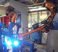 Robot industriel KUKA KR35 R1840-3HW à poignet creux, charge utile de 35 kg, bras robotique à 6 axes, soudage en arc continu, moteur de boîte de vitesses