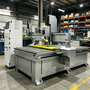 Fresatrice CNC per Lavorazione del Legno, Nuova e Inutilizzata, per Taglio e Incisione di Pannelli in Legno Multipli, <span class=keywords><strong>Produzione</strong></span> di Mobili d'Interni - Product Image 1