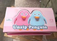 Jouet Squishy Géant Pingouin Adorable en Gros avec Boîte de Présentation PDQ, Jouet Animal Doux à Presser pour Soulager l'Anxiété au Bureau