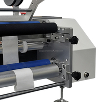 Machines d'étiquetage de table à double face à prix abordable avec codage