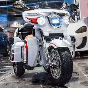 Tricycle électrique pour enfants, jouet à roulettes pour enfants de 1 à 6 ans, véhicule à batterie rechargeable - Product Image 5