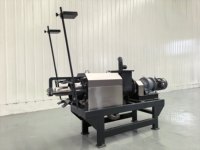 Automatische vaste-vloeistofscheider voor recycling van dierlijke mest, landbouwapparatuur met motor en pomp, hoge productiviteit, nieuw model