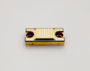 Module de tête laser à diode 800W 808nm 8 lignes, <span class=keywords><strong>source</strong></span> de pompage à canal macro Coolpower, matrice horizontale, pour réparation de poignée - Product Image 1