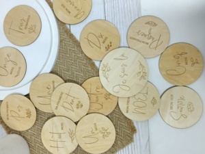 Carte d'annonce de naissance de bébé nouveau-né, cartes de développement de bébé en bois français, ensemble de disques - Product Image 4