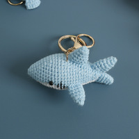 Porte-clés artisanal en crochet miniature représentant des animaux marins : crabe, requin, dauphin, poisson, étoile de mer, coquillage, breloque pour sac, pendentif, porte-clés