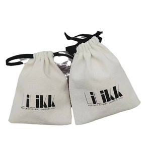 Vente en gros de pochettes cadeaux promotionnelles réutilisables avec logo personnalisé, emballage de bijoux, sac en coton biologique en toile de mousseline avec cordon de serrage - Product Image 2