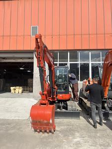 Pelle sur chenilles hydraulique KX165-3 Kubota d'occasion à haut rendement KX165-3 Kubota de qualité supérieure - Product Image 3