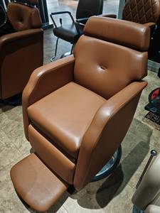 Fauteuil de Barbier Inclinable Contemporain en Similicuir avec Repose-Pieds Réglable et Base Ronde – Mobilier de Salon - Product Image 4